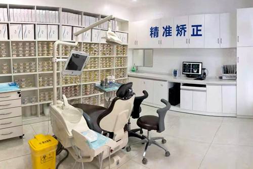 株洲拔牙价格表：比较三家正规口腔医院的价格，哪家更便宜？(图2)
