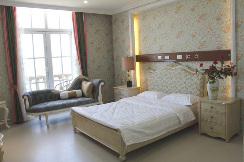 烟台青韩医疗美容医院外眼角修复需要多少钱？宁爱军专