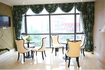 赣州俪人医疗美容轮廓塑形医生盘点：刘既霞玻尿酸填充