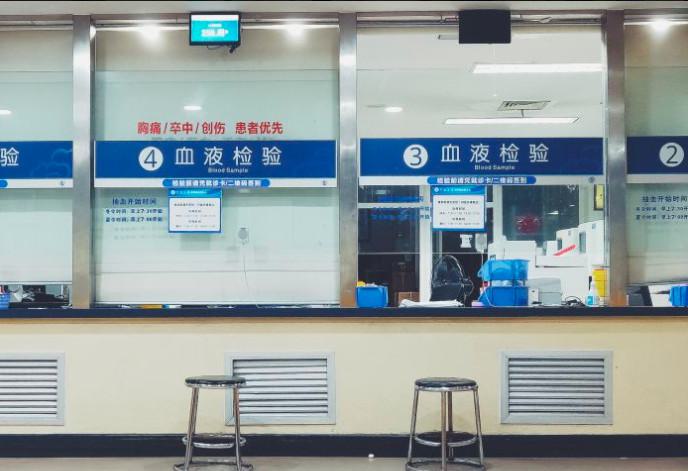 宁波大学医学院附属医院牙齿矫正多少钱？医生资质介绍