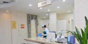 重庆植发专家杨杰医生的技术和口碑评价如何？植发科主