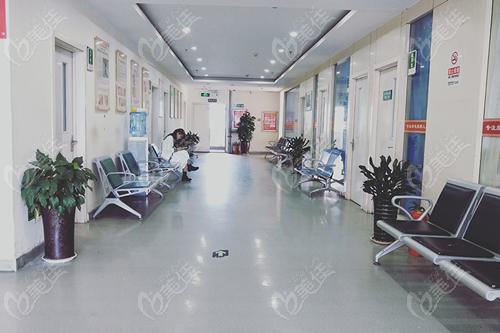 郑州第二中医院疤痕科治疗效果如何？医生技术好吗？患