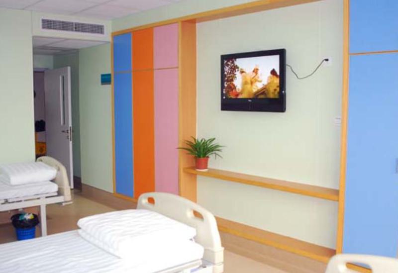 衡阳南华大学附属第二医院蒋斌医生激光去黑眼圈技术怎