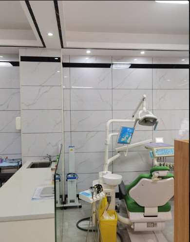 梁志任口腔（昭平店）治疗室