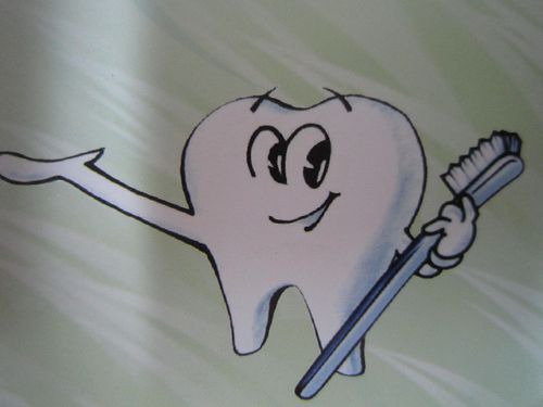 宜宾种植牙哪家口腔医院好？排名前三：宜宾微笑口腔(