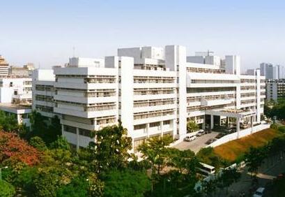 汕头大学医学院第一附属医院整形医生李宏生隆胸案例自