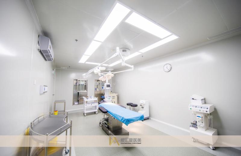 中山爱汇星医疗美容医院哪位医生做埋线双眼皮自然又好