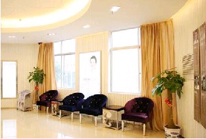 海口鹏爱医疗美容医院玻尿酸整形技术怎么样？专业医生