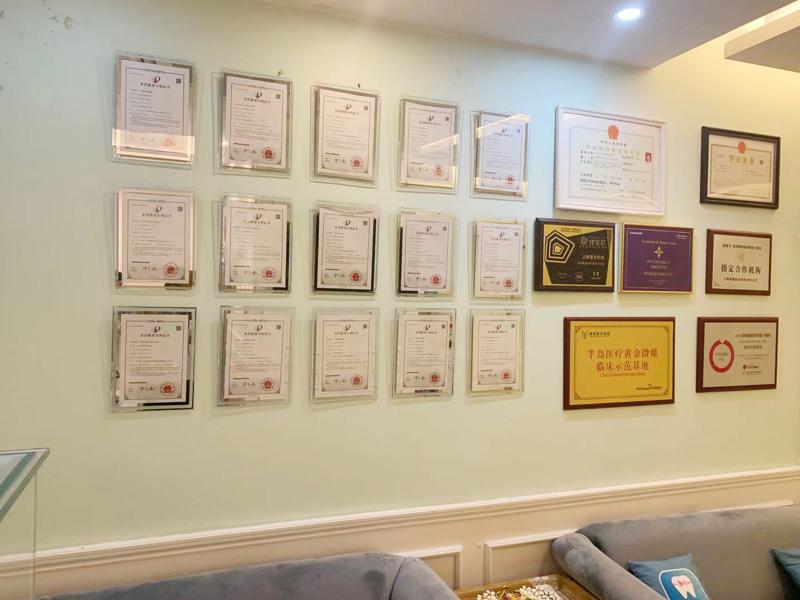 深圳颜美医疗美容门诊部膨体假体隆鼻价格多少？整形医