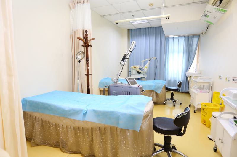 济宁韩美整形去副乳需要多少钱？技术院长亲诊、附价格