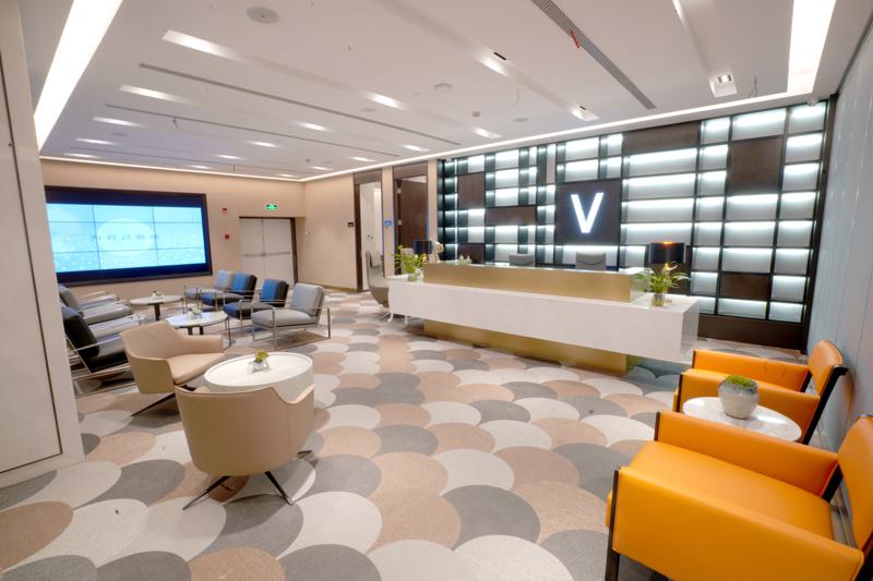 重庆当代整形外科医院改善发际线高怎么样？资深医生团