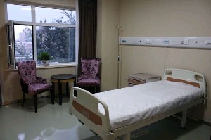 石家庄苏亚美联臣祛黑眼圈多少钱？专家团队介绍+价格