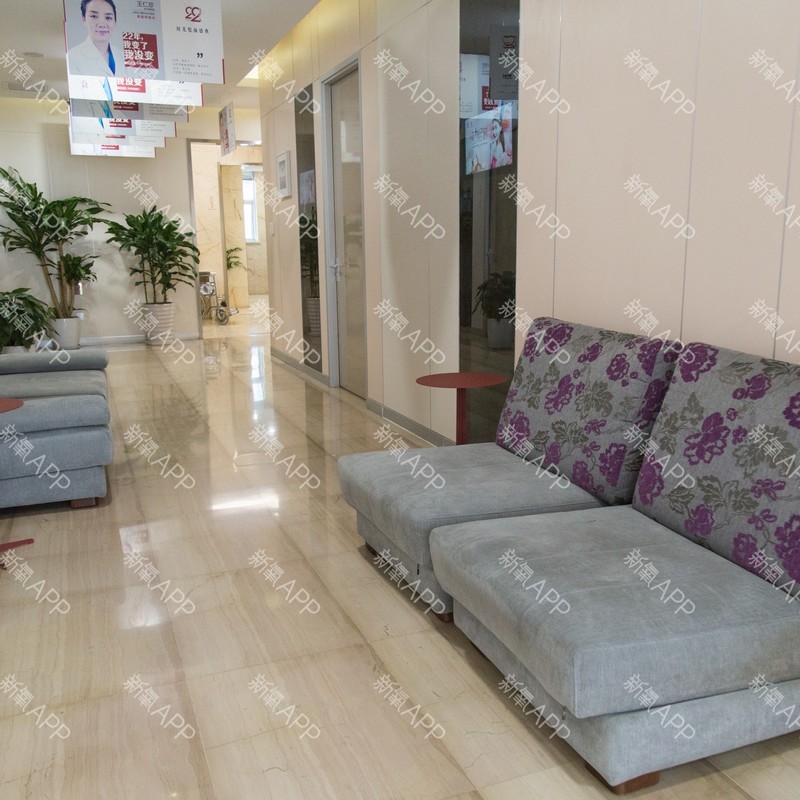 上海时光整形外科医院做眼综合整形多少钱？医生团队、